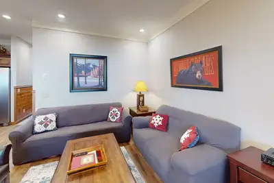 Image de Black Bear Crossing #04b - Brigham 4 Bed Townhouse by RedAwning