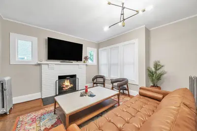 Image de Beautiful 4br 2 Bathroom House with Parking