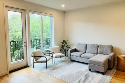 Image de Cozy Townhome In East Austin With A Dedicated Workspace - Central To Key Spots!