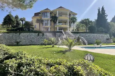 Image de Tranquil Escape; Spacious Farmhouse in Yalova