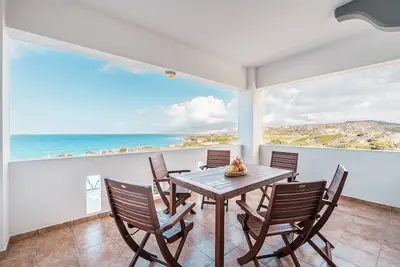 Image de Maison de vacances 'White Pearl Apolakkia 2' avec piscine commune, terrasse commune et Wi-Fi