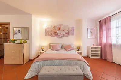 Image de Studio \"Il Colle dei Frati\" avec terrasse privée et Wi-Fi