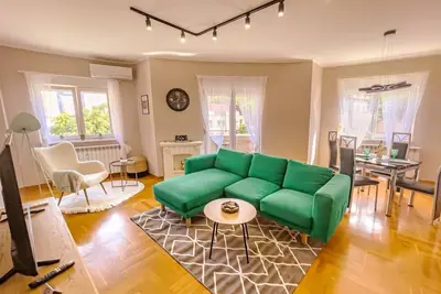 Image de 2 bedrooms, City center!
