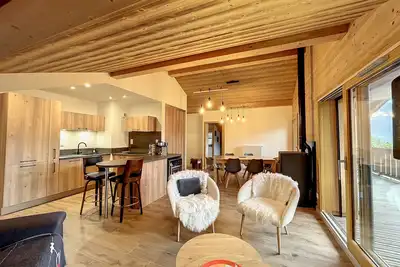Image de Appartement neuf avec vue Mont Blanc, parking et wifi à Combloux