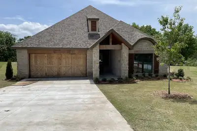 Image de Grand Duvall - Luxury 4 Bedroom Home at The Ridge at Shangri La, Monkey Island