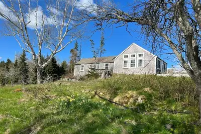 Image de Charming Honeymoon Cottage on 18-acre Wooster Farm owned by Frank Benson