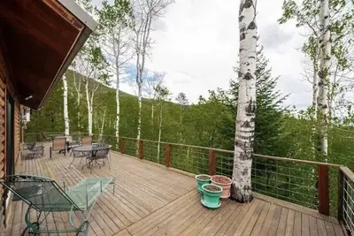 Image de Cozy Lakeview Cabin outside Jackson Hole\nPallisades Reservoir