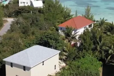 Image de Beachfront Estate on Coco Bay, 7 bedrooms 8 bathrooms, star-link internet