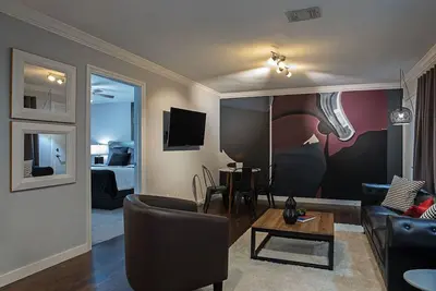 Image de 2br The Tmc Flats 14! Hermann Park! Zoo! ⭐️⭐️⭐️⭐️⭐️