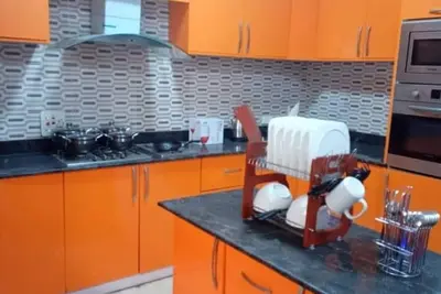 Image de Exquisitely furnished 4br detached duplex