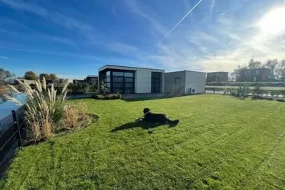 Image de Top-modernes Chalet 'aan het Strand' mit Großem Garten an der Ijssel