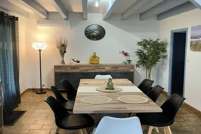 Image de Villa du Raz 2*, traditionnelle et familiale à 40 mètre de la Piste cyclable