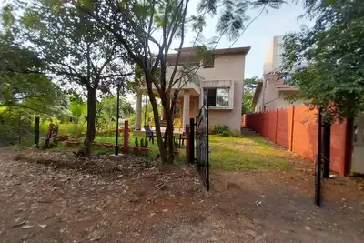 Image de Spacious 3bhk Bungalow with Party Terrace, Porch seating and Clubhouse