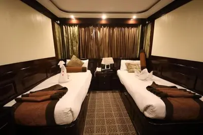 Image de River Boat - Triple Room