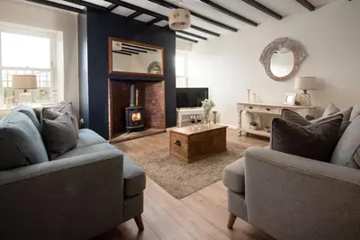 Image de Hexham Cottage - Seahouses - sleeps 6 guests in 3 bedrooms