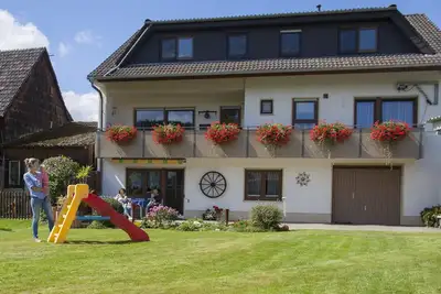 Image de Modern holiday apartment with a terrace in the countryside.