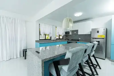 Image de Skylight Suite Hotel. junior suite 1 bedroom 1 king 1 queen \nBreakfast included