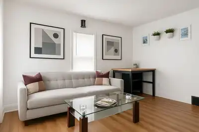 Image de Cozy family Apt near casino, Boston City and airport with hassle free parking!