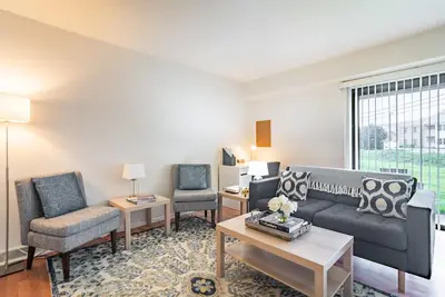 Image de Chic1Bd Apt Ideal for Traveling Professionals! \n