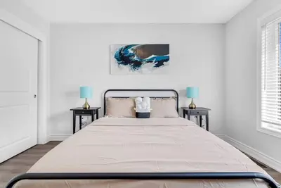 Image de Private Master Bedroom w/ Lock