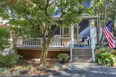 Image de 2 Bedroom fully updated cozy Mt. Gretna Cottage with parking