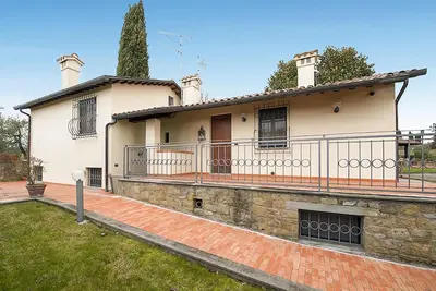 Image de Belle maison de 3 chambres à Arezzo