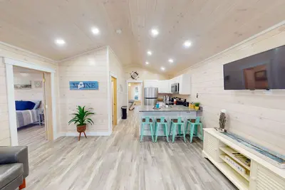 Harbor View Cottage - Unit B