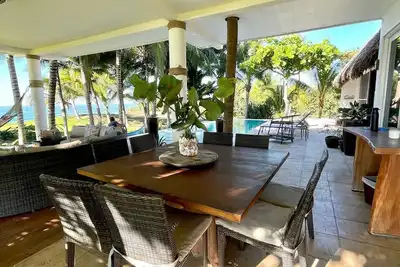 Image de Villa Valens ParaĂso Beach front @sailfish capital
