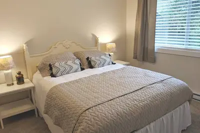 Image de Relax & Unwind: Coach House, 1 Bedroom