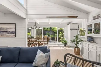Image de Private Villa Style with Poolside Luxury!