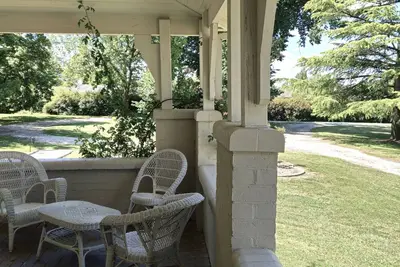 Image de The Avenue Anahdale -Hidden 2. 7Acre Estate in town