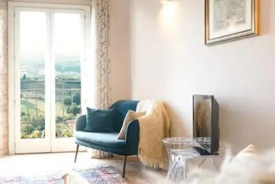 Image de Luxury Townhouse View of Tuscany