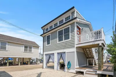 Image de New Construction - 2 Bed, 1. 5 Bath. Ocean Beach Iii / Large outdoor space