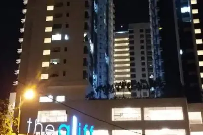 Image de Three-Bedroom Apartment - The Aliff Residences\n\n