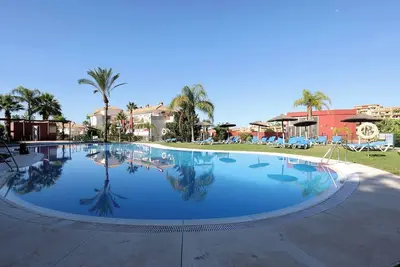 Image de Welcoming 2 Bed Apartment Views of Miraflores Golf