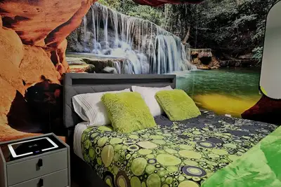 Image de Modern House, sleeps 10, 15 Minutes to the Entrance of Mt. Rainier.