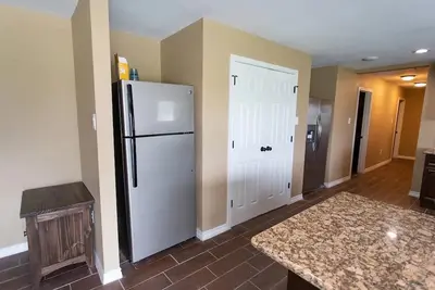 Image de Stucco Private residence for your upcoming gathering.