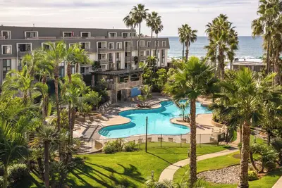 Image de Oceanside Beach Condos