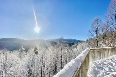 Image de Bon Voyage with breathtaking Mountains View