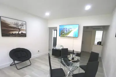 Image de 251 Airport Top House Apartments