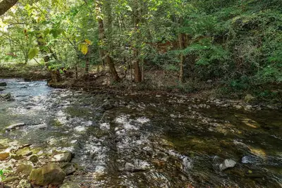 Image de Whispering Creek Cabin located on Cosby Creek