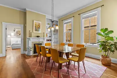 Image de Lovely Historic 2 bedroom steps to Riverwalk -Fully stocked!