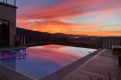 Image de Stunning California Resort + Infinity Pool