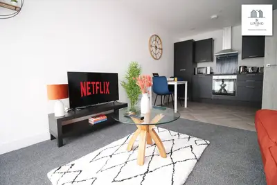 Image de 20%Off Monthly Stay| Prime Location| Business| Leisure