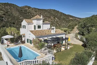 Image de Charming Rural Retreat, A/C, Private Pool & Beautiful Views - 11km from the Coastal Town of Tavira!