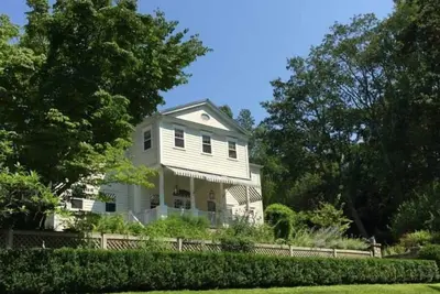 Image de Secluded 4br Estate w/ Pool, Gardens & Trails, Bedford/Pound Ridge, Ny