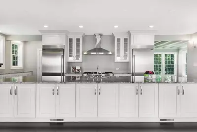 Image de 5 bedroom Lake Life Luxury with panoramic view from the patio