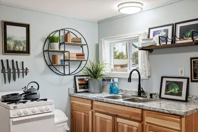 Image de #1 Pendleton Cottage / Midtown Hideaway / & More