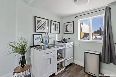 Image de 1964 Earthquake Cottage At Slumber Village