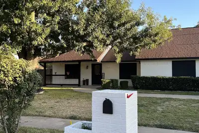 Image de West Kabrasm- Cozy Family Home!